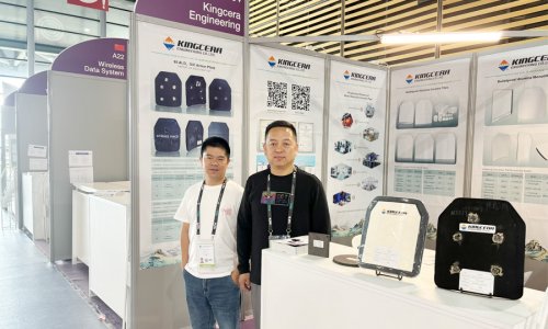 湖南必发365携最新防弹产品亮相法国欧洲国际防务展